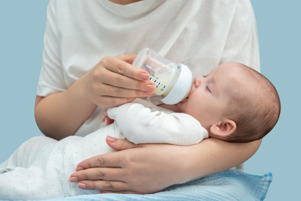 The Benefits of Bottle Feeding: A Flexible Option for Modern Parenting